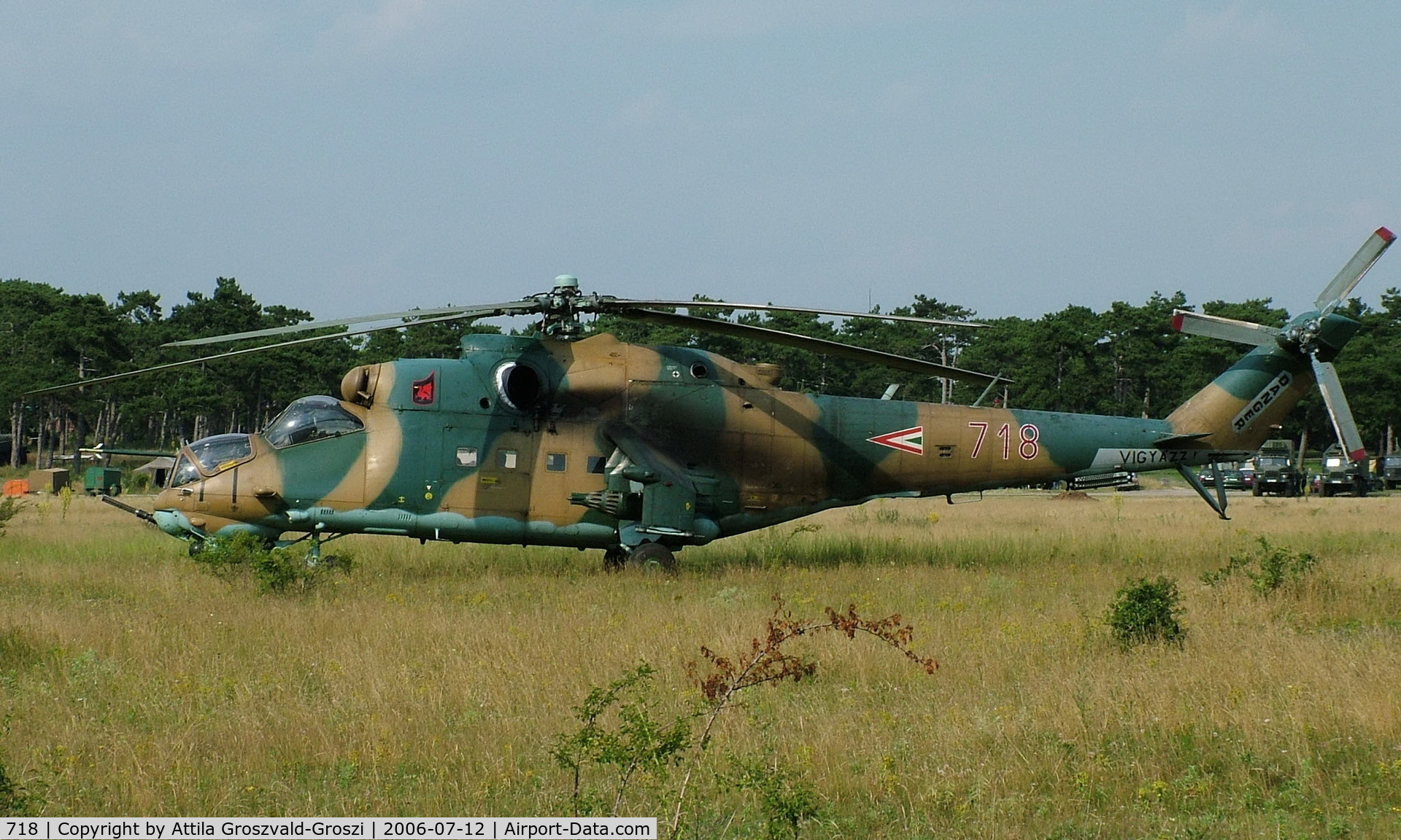 718, 1985 Mil Mi-24V Hind E C/N K220718, Jutas-Újmajor, Veszprém, Hungary