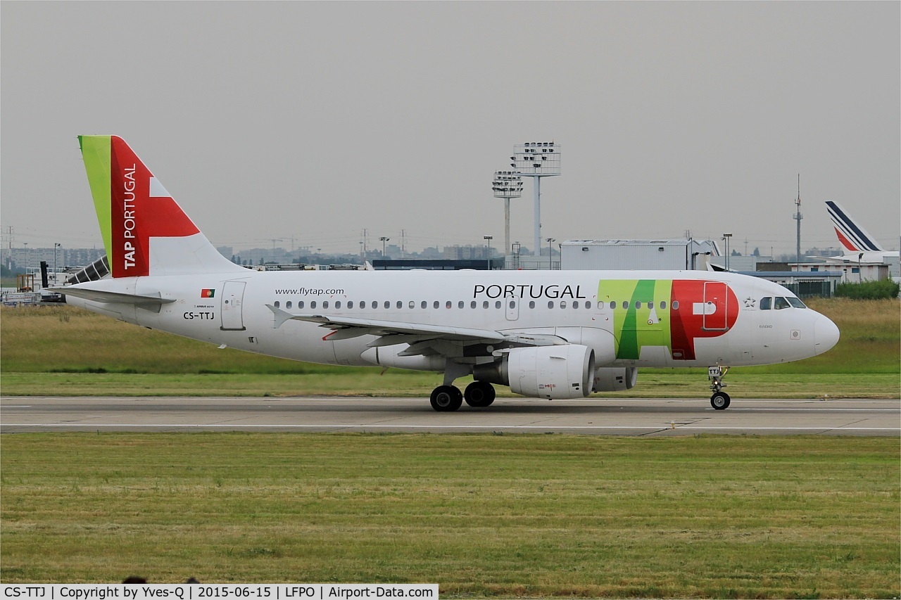 CS-TTJ, 1999 Airbus A319-111 C/N 979, Airbus A319-111, Take off run rwy 08, Paris-Orly airport (LFPO-ORY)