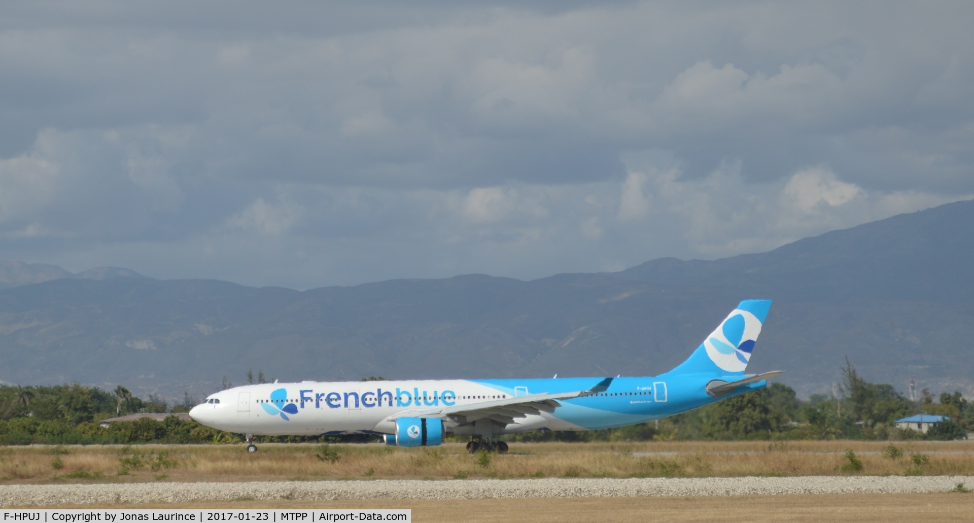 F-HPUJ, 2016 Airbus A330-232 C/N 1727, Aircraft French Blue for Air Caraïbes at the PAP Runway
