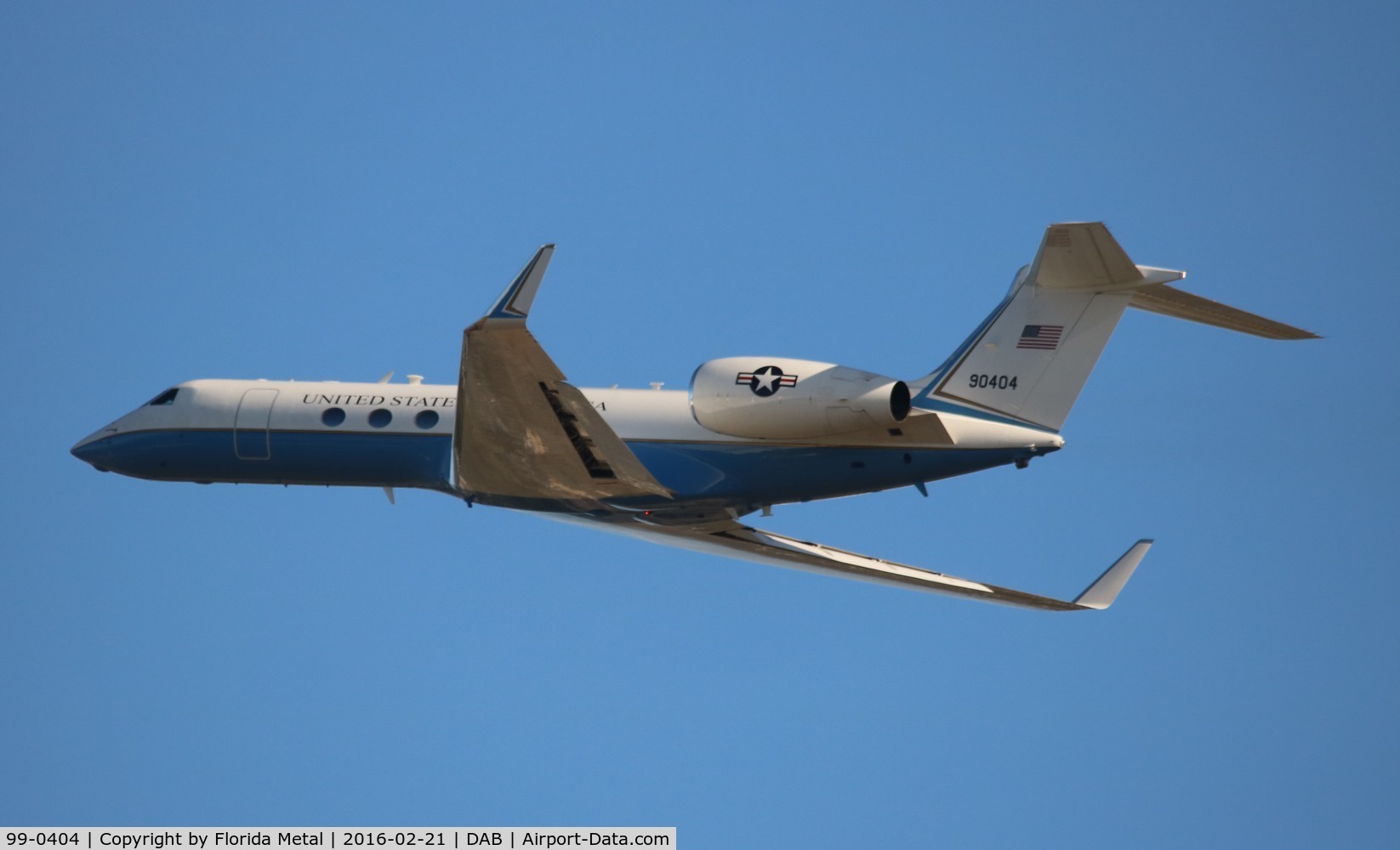 99-0404, 1999 Gulfstream Aerospace C-37A (Gulfstream V) C/N 590, C-37A