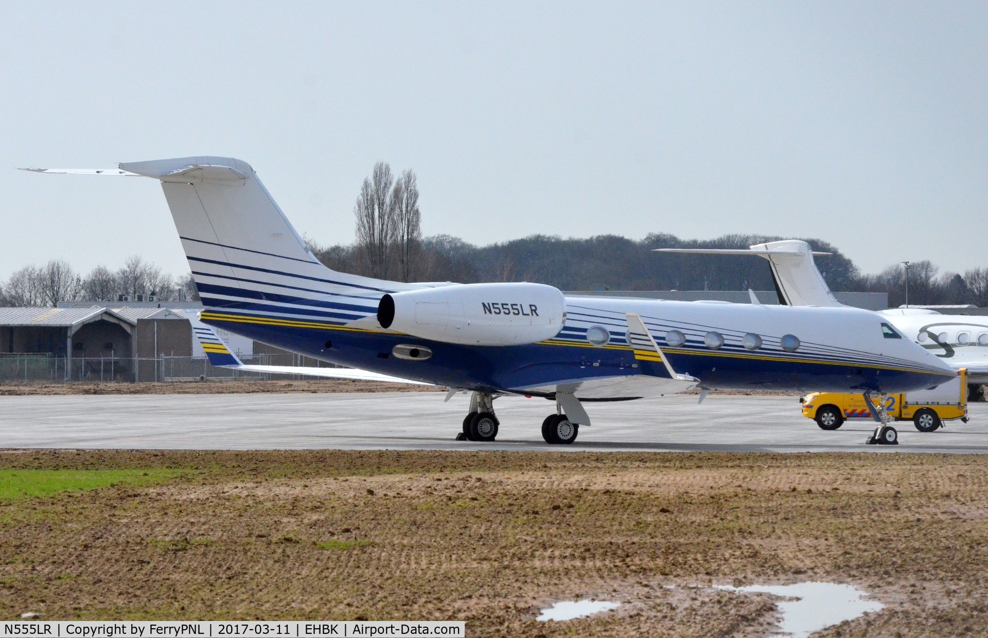N555LR, Gulfstream Aerospace GIV-X (G450) C/N 4189, Beauty Central G450