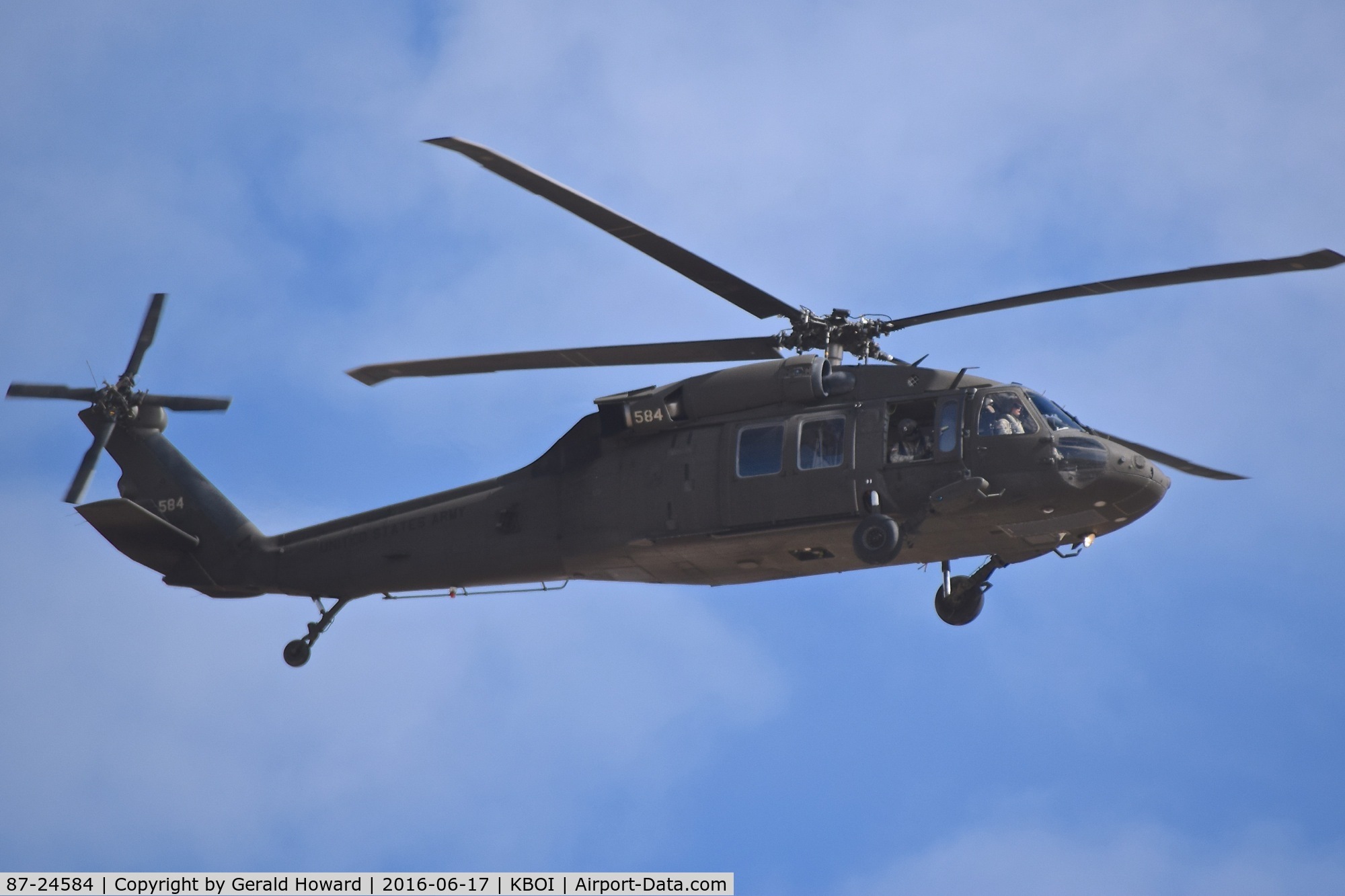 87-24584, Sikorsky UH-60A+ Black Hawk C/N 70-1090, Inbound to landing on Taxiways Bravo & Echo.      1-183rd AVN BN, Idaho Army National Guard.
