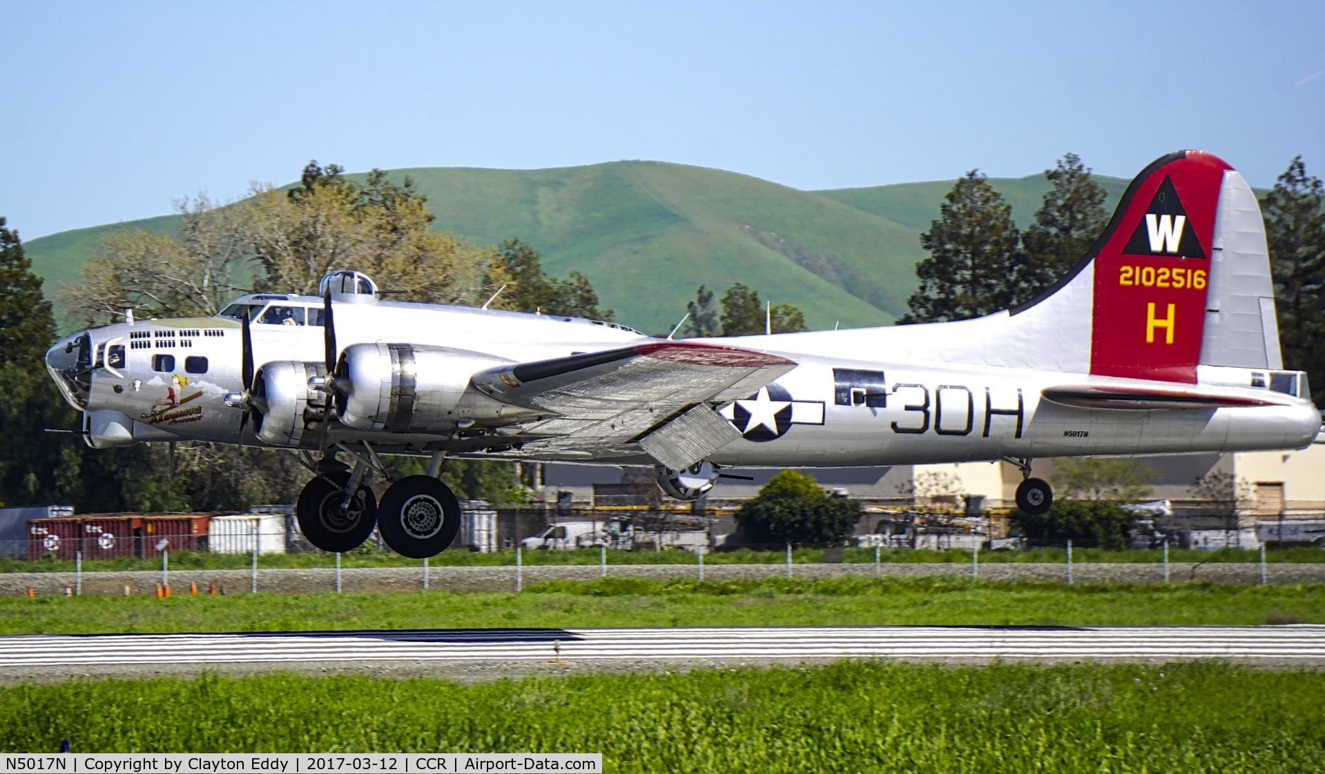 N5017N, 1944 Lockheed/Vega (Boeing) B-17G-105-VE Flying Fortress C/N 8649, B-17 landing Concord Airport California 2017