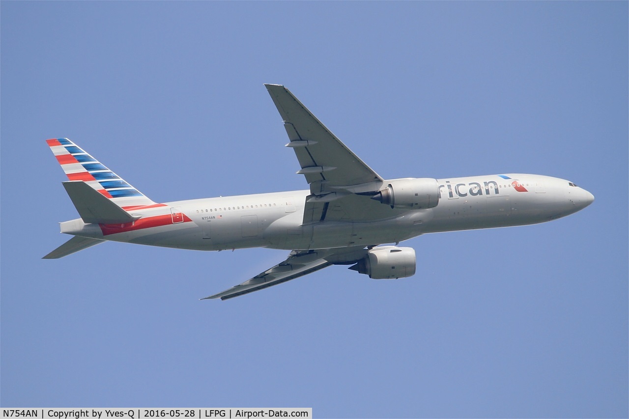 N754AN, 2001 Boeing 777-223 C/N 30262, Boeing 777-223, Take off rwy 06R, Roissy Charles De Gaulle airport (LFPG-CDG)
