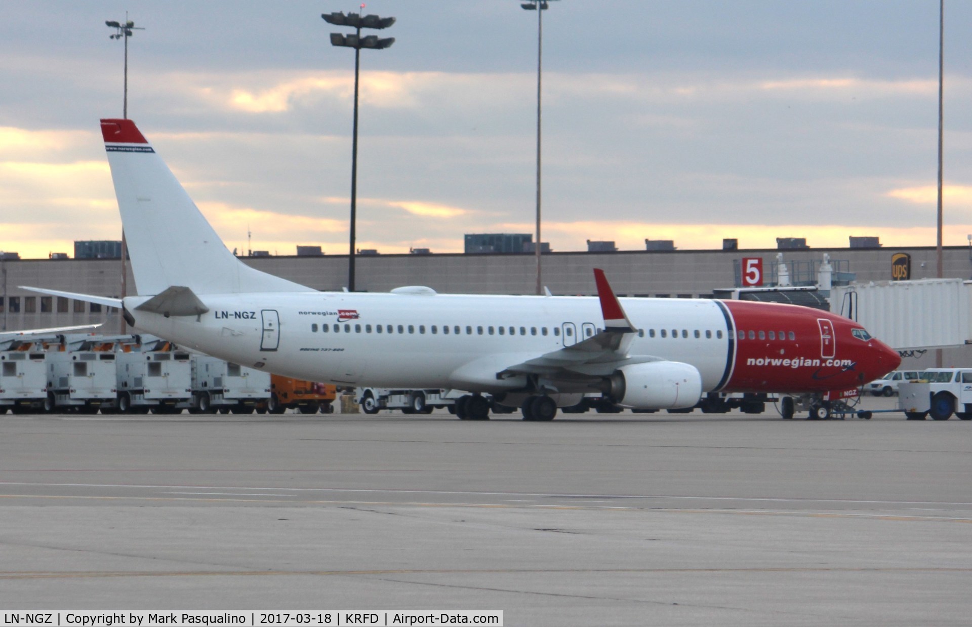 LN-NGZ, 2014 Boeing 737-8JP C/N 41127, Boeing 737-800