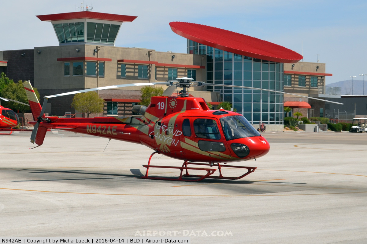 N942AE, Eurocopter AS-350B-3 Ecureuil Ecureuil C/N 7044, At Boulder