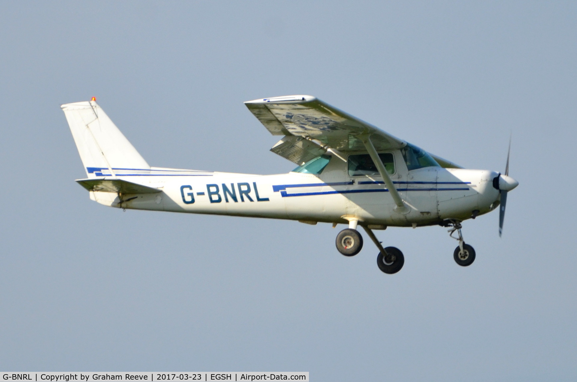 G-BNRL, 1984 Cessna 152 C/N 152-84250, Landing at Norwich.