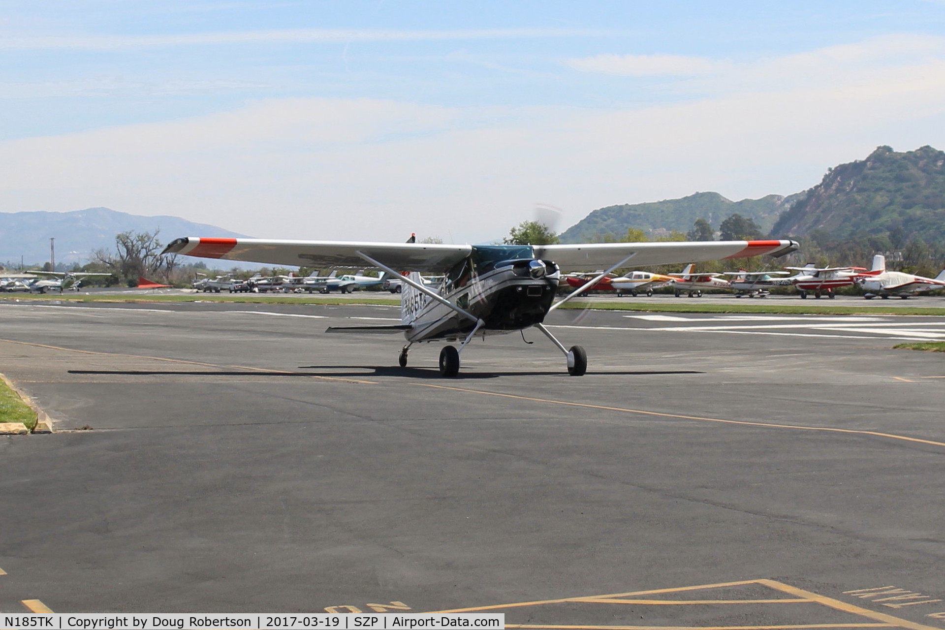 N185TK, 1981 Cessna A185F Skywagon 185 C/N 18504366, 1981 Cessna A185F SKYWAGON II, Continental IO-520D 300 HP, taxi to hangar