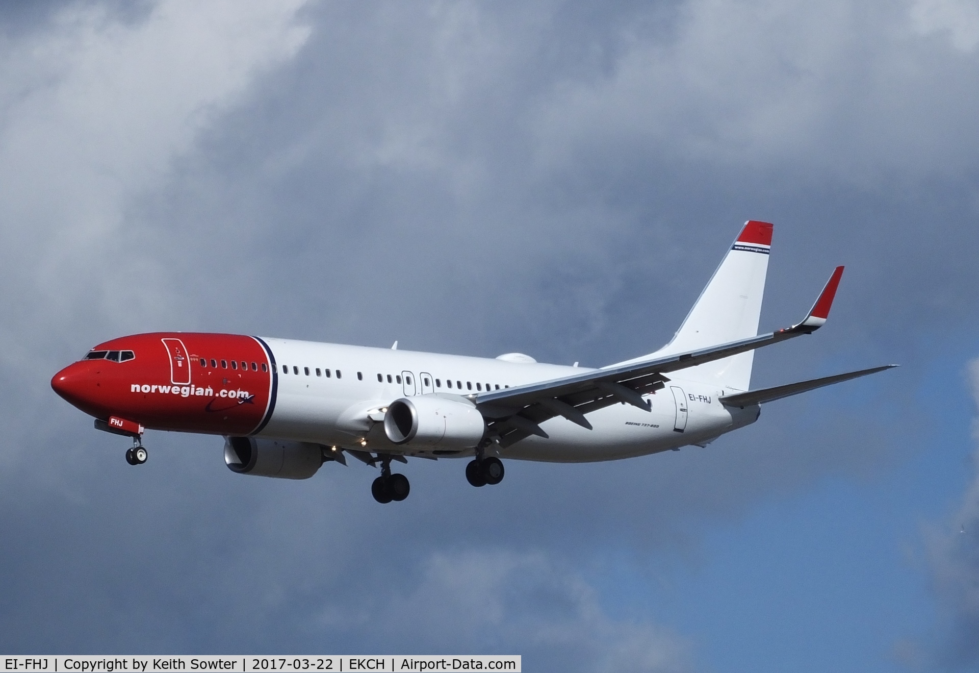 EI-FHJ, 2015 Boeing 737-8JP C/N 42069, Short finals to land
