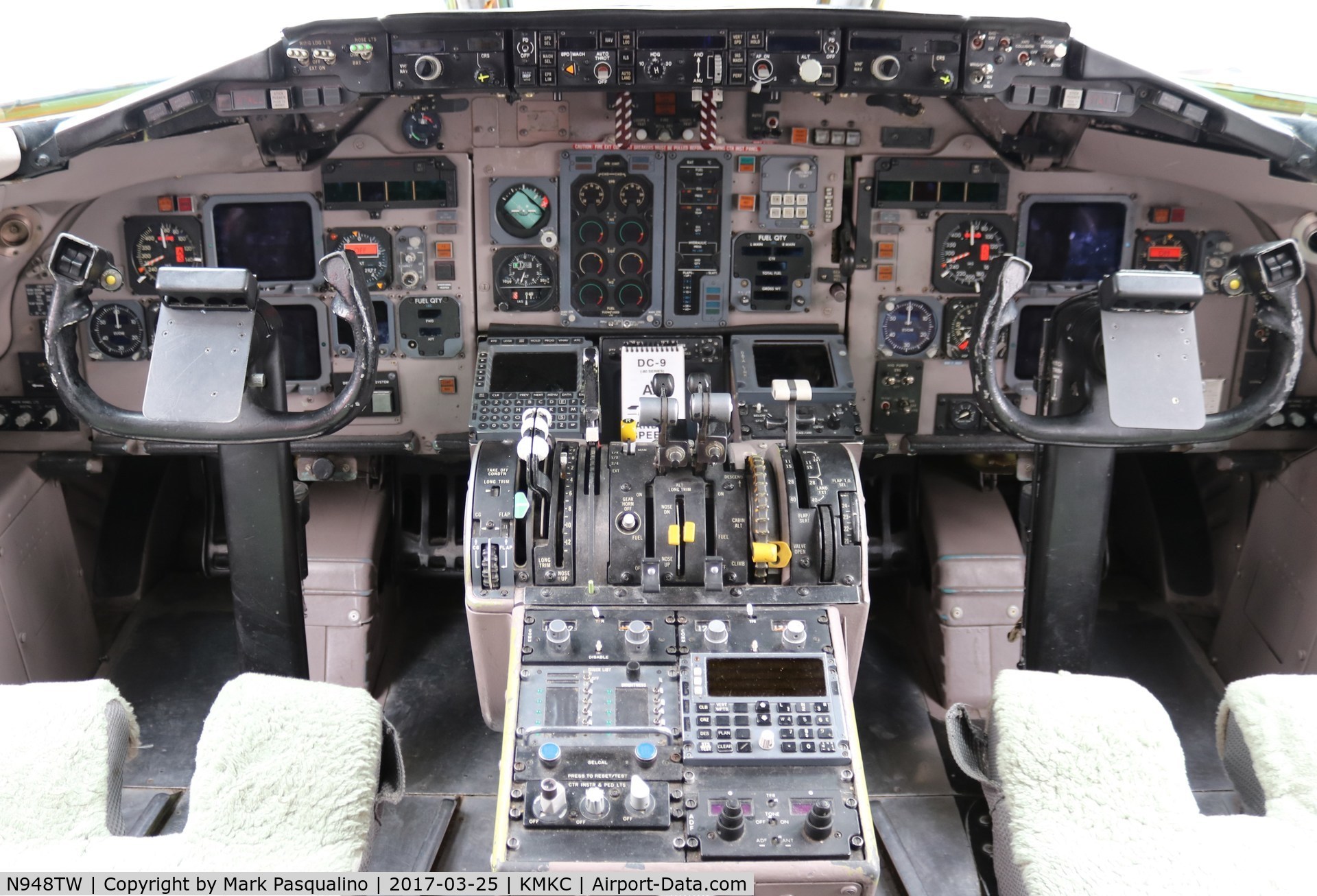N948TW, 1987 McDonnell Douglas MD-83 (DC-9-83) C/N 49575, MD-83
