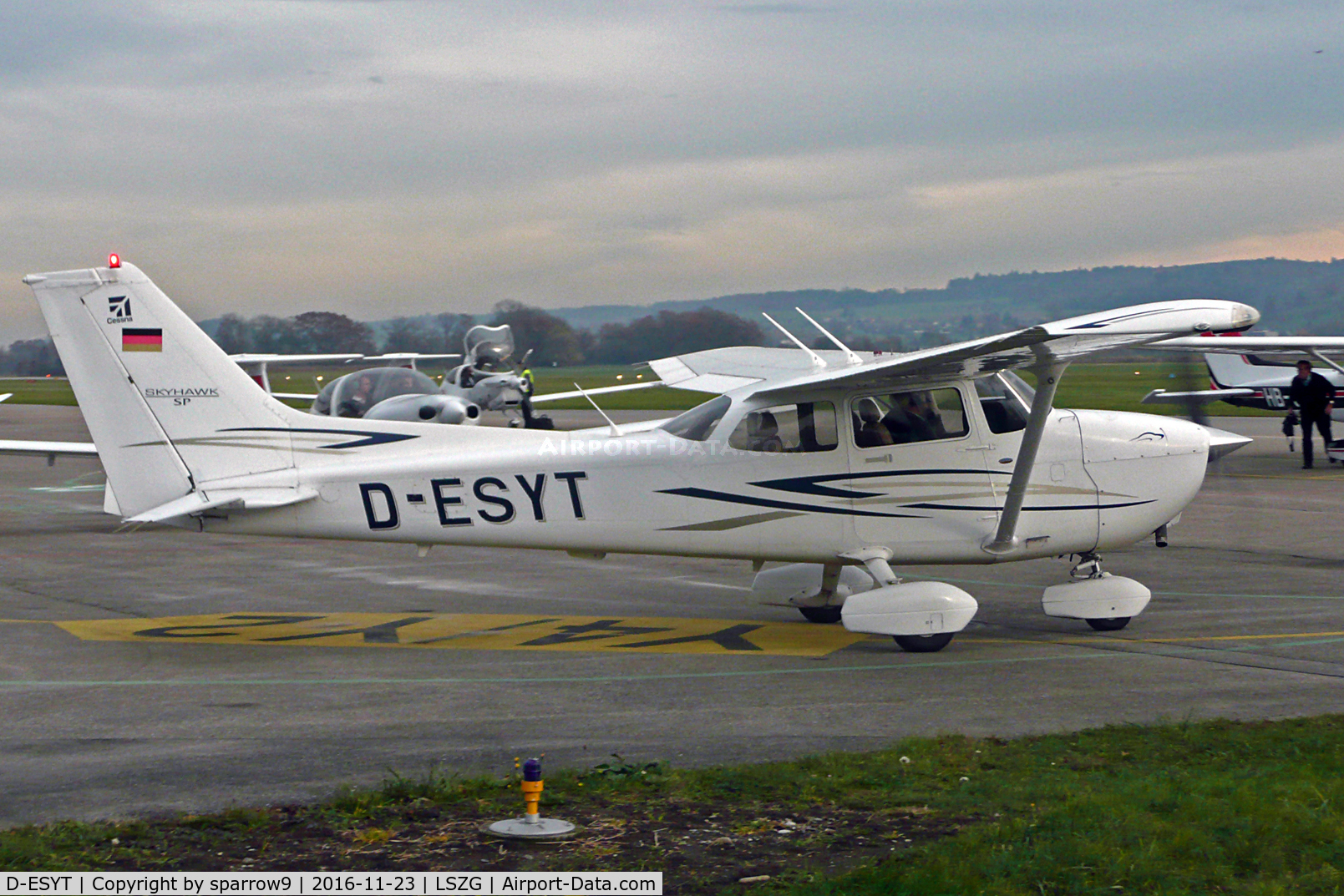 D-ESYT, 2007 Cessna 172S C/N 172S10524, A short visit to Grenchen