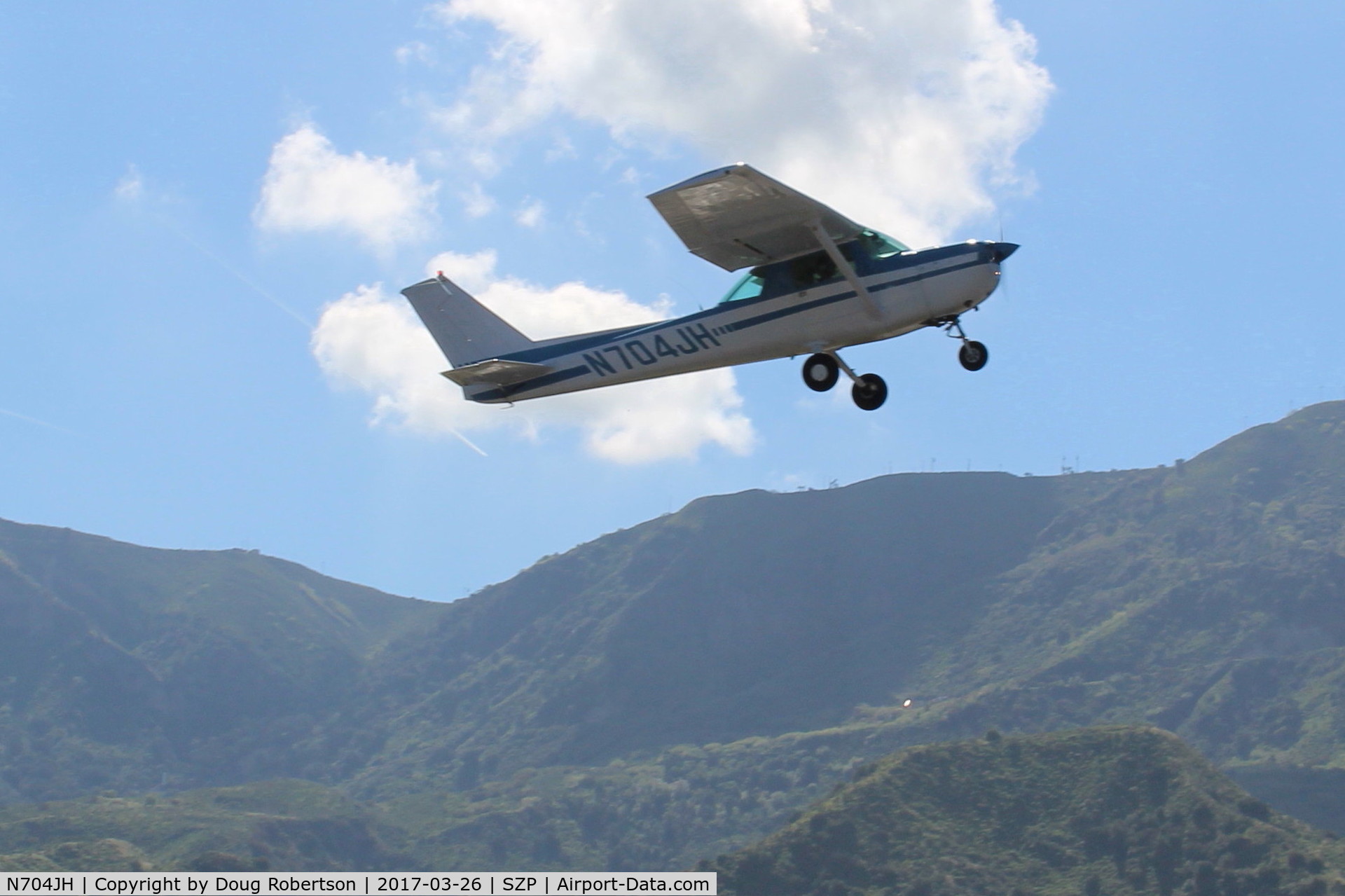 N704JH, 1976 Cessna 150M C/N 15078644, 1976 Cessna 150M, Continental O-200 100 Hp, takeoff climb Rwy 22