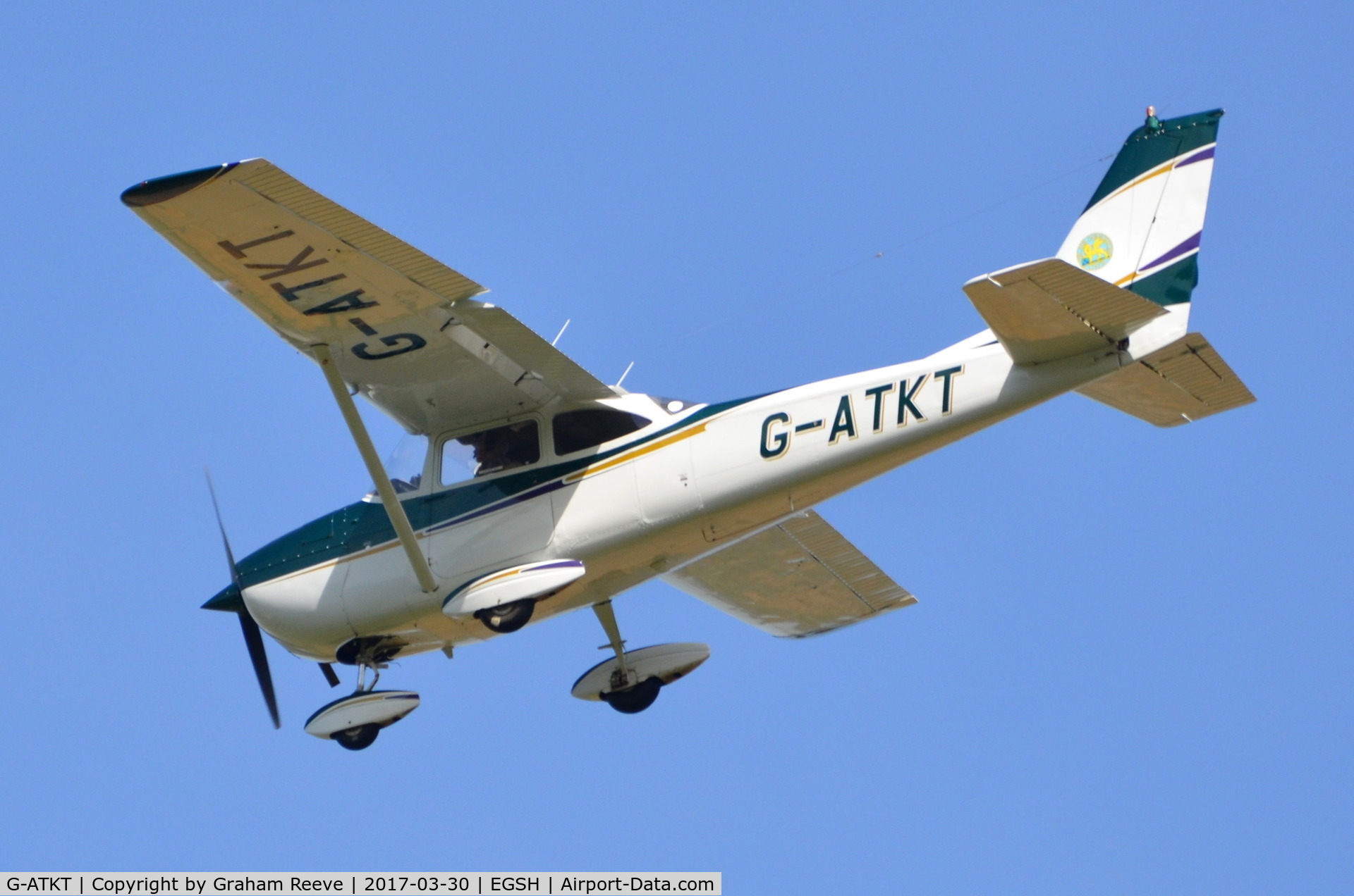 G-ATKT, 1965 Reims F172G Skyhawk C/N 0206, Landing at Norwich.
