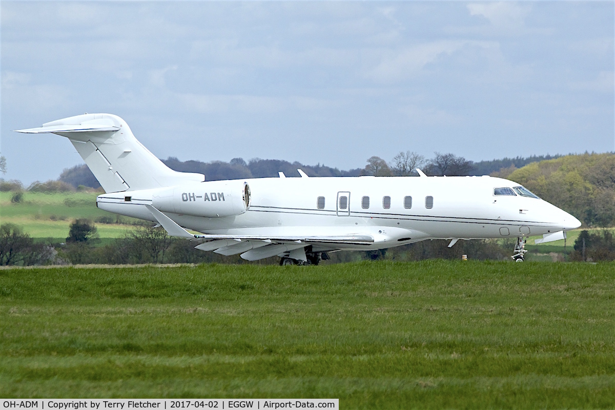 OH-ADM, 2014 Bombardier Challenger 350 (BD-100-1A10) C/N 20525, At London Luton