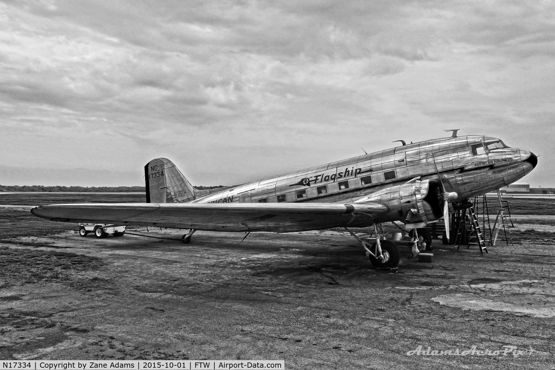 N17334, 1937 Douglas DC-3-178 C/N 1920, At Meacham Field - Fort Worth, TX