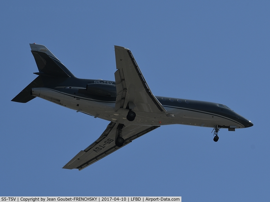 S5-TSV, 2001 Dassault Falcon 50EX C/N 315, Elitavia landing runway 23