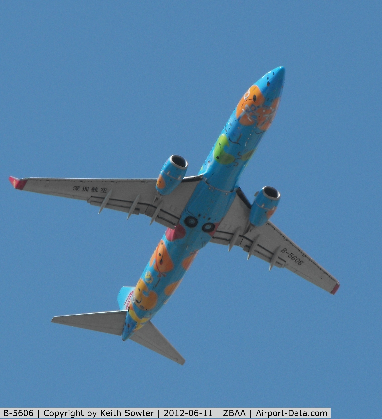 B-5606, 2011 Boeing 737-87L C/N 39143, On climbout