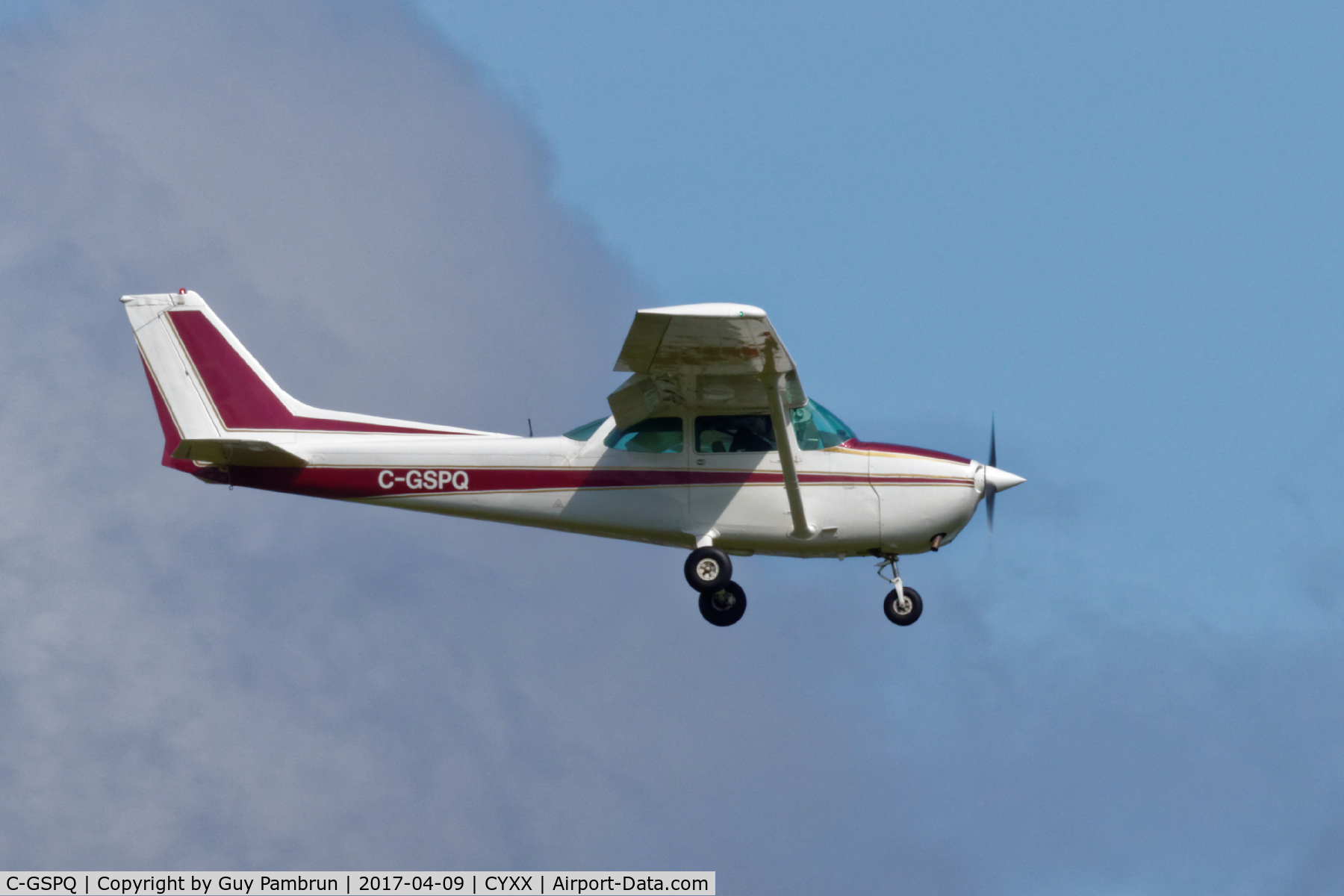 C-GSPQ, 1981 Cessna 172P C/N 17274801, Landing