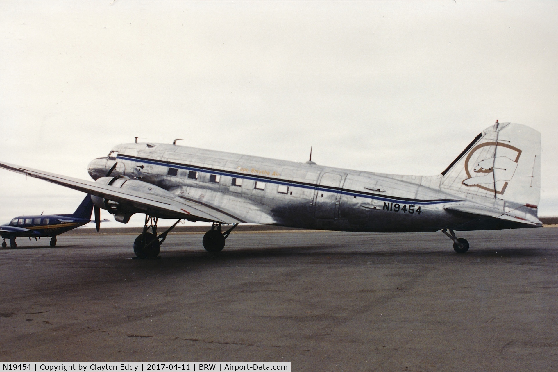 N19454, 1944 Douglas DC3C-S1C3G (C-47A) C/N 13864, Barrow AK 1994