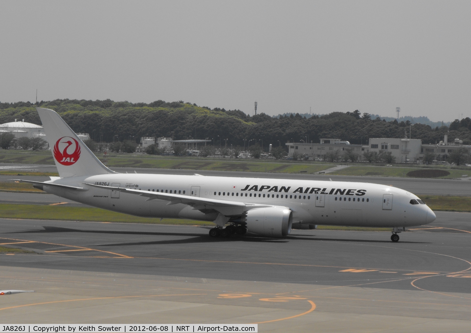 JA826J, 2012 Boeing 787-8 Dreamliner C/N 34836, Taxying for departure