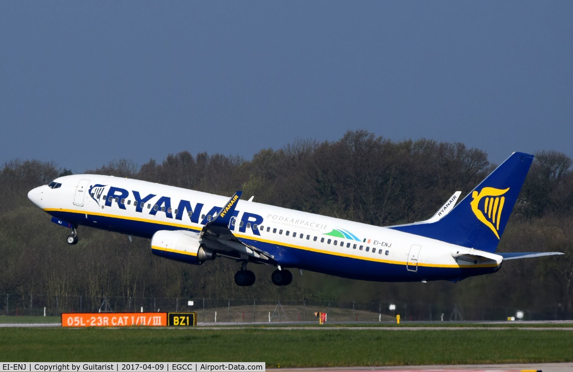 EI-ENJ, 2010 Boeing 737-8AS C/N 40301, At Manchester