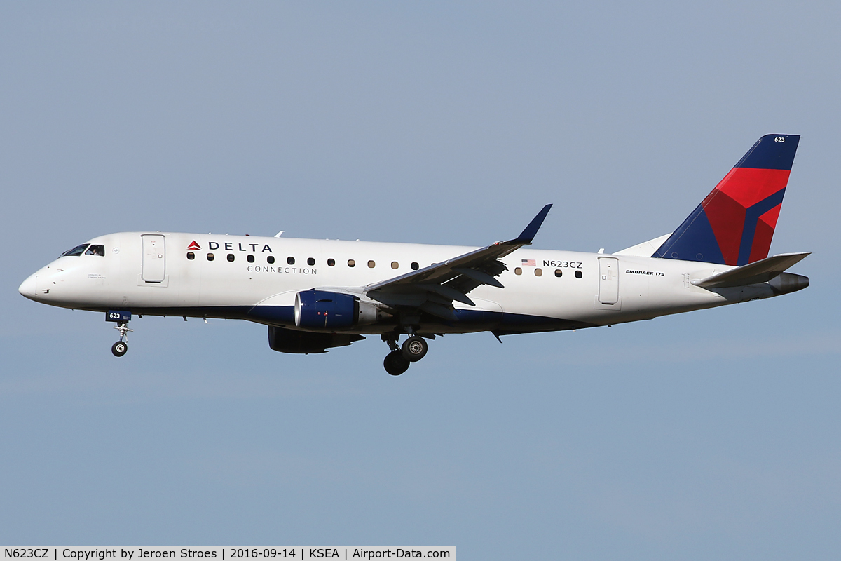 N623CZ, 2008 Embraer 175LR (ERJ-170-200LR) C/N 17000221, ksea