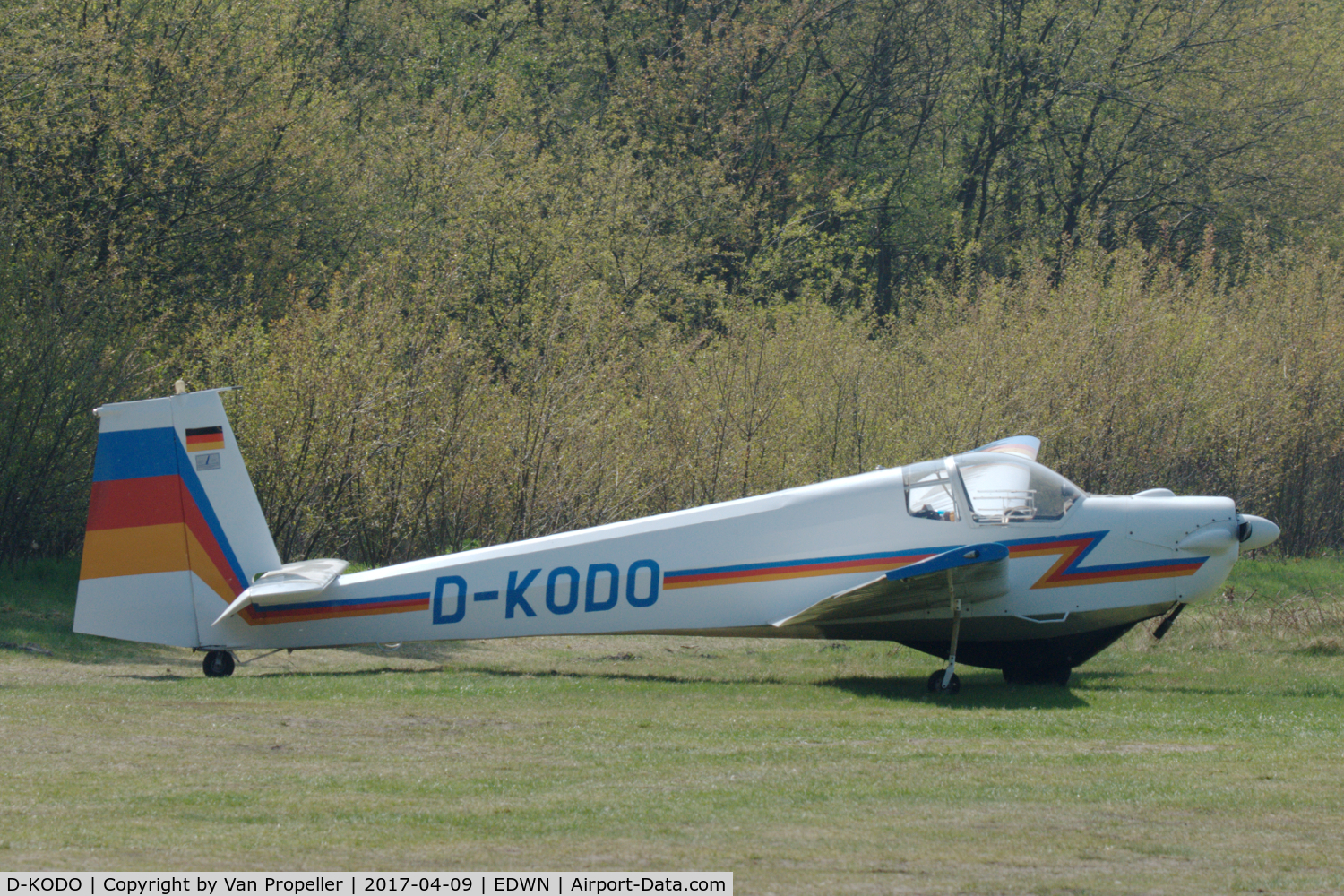D-KODO, Scheibe SF-25B Falke C/N 4164, Scheibe SF-25B Falke parked at Klausheide (Nordhorn-Lingen) airfield, Germany