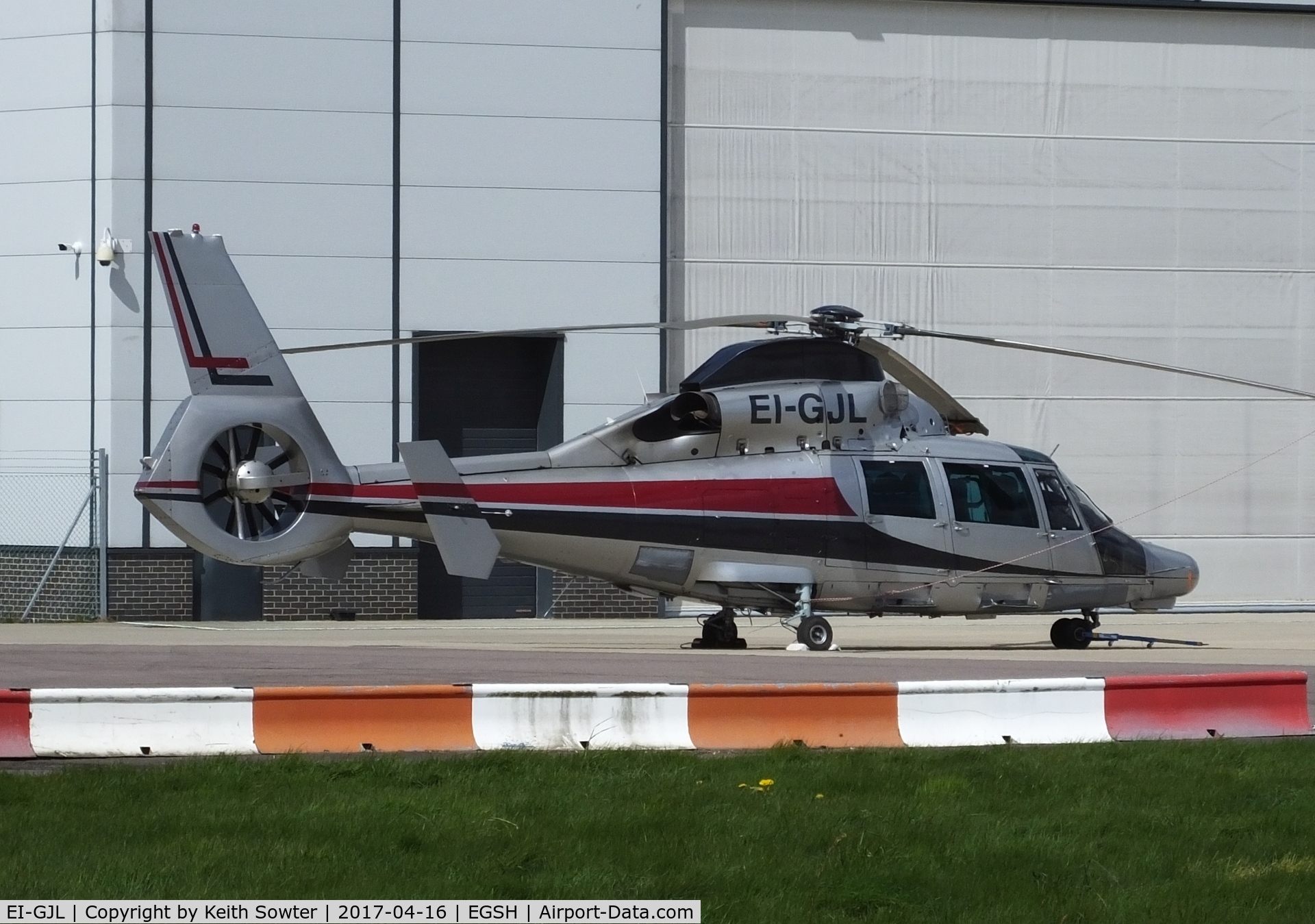 EI-GJL, 2007 Eurocopter AS-365N-3 Dauphin 2 C/N 6785, Parked up