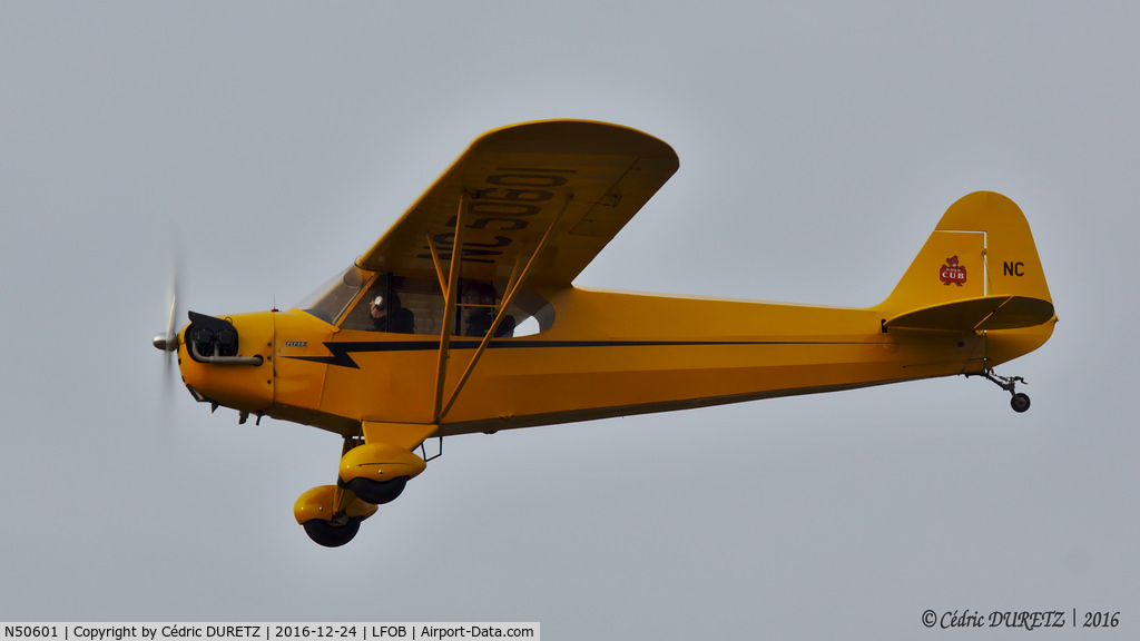 N50601, 1943 Piper J3C-65 Cub Cub C/N 10277, LFOB airport