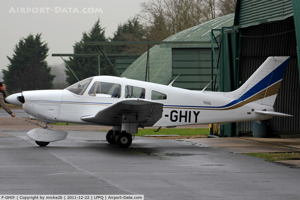 F-GHIY, Piper PA-28-181 Archer C/N 28-8490067, Parked