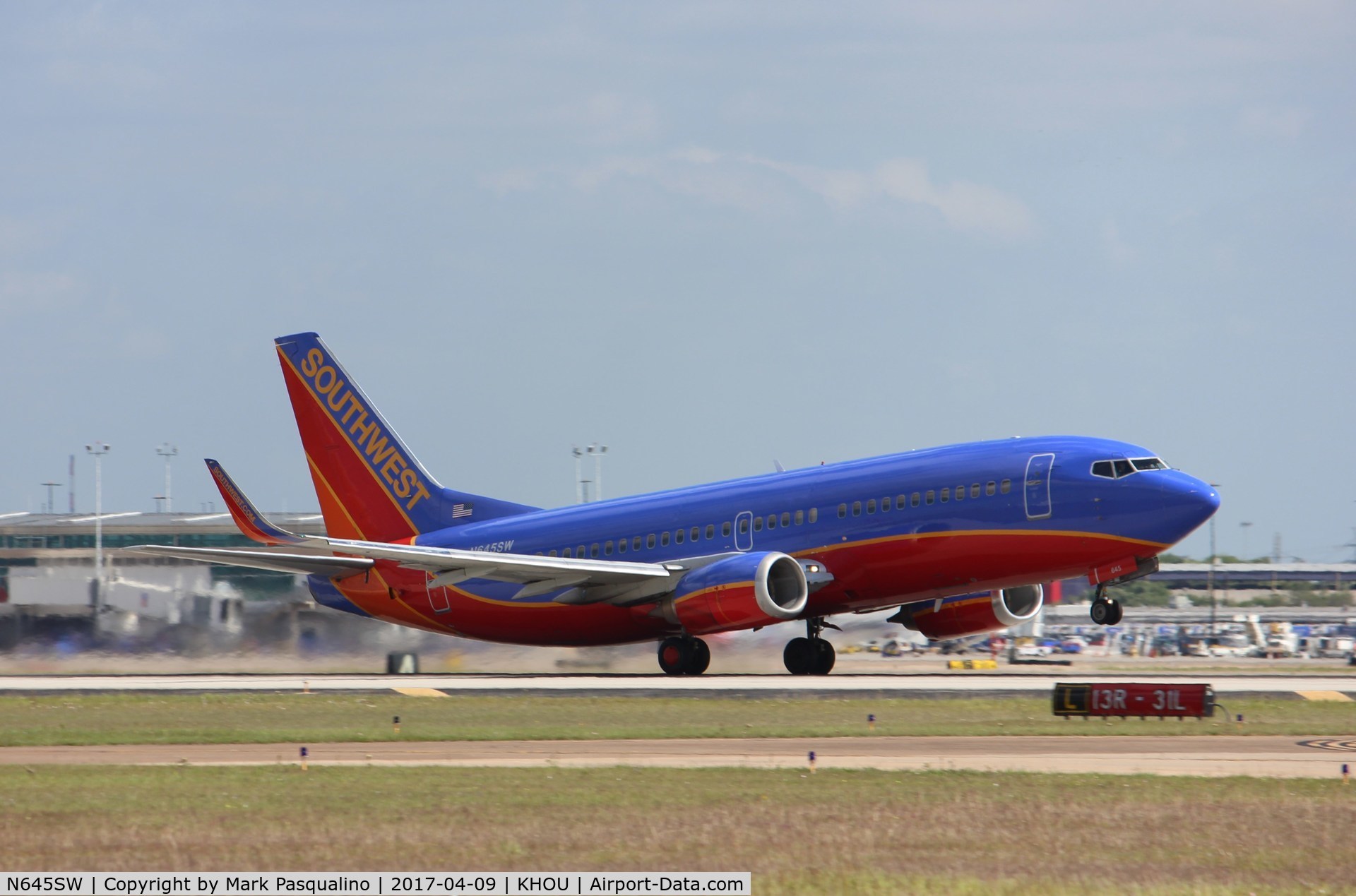 N645SW, 1997 Boeing 737-3H4 C/N 28330, Boeing 737-300