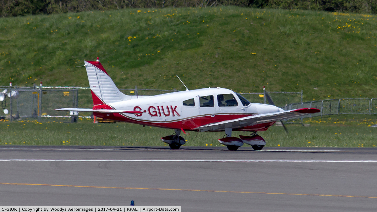 C-GIUK, 1977 Piper PA-28-181 Archer C/N 28-7790281, Arriving at PAE