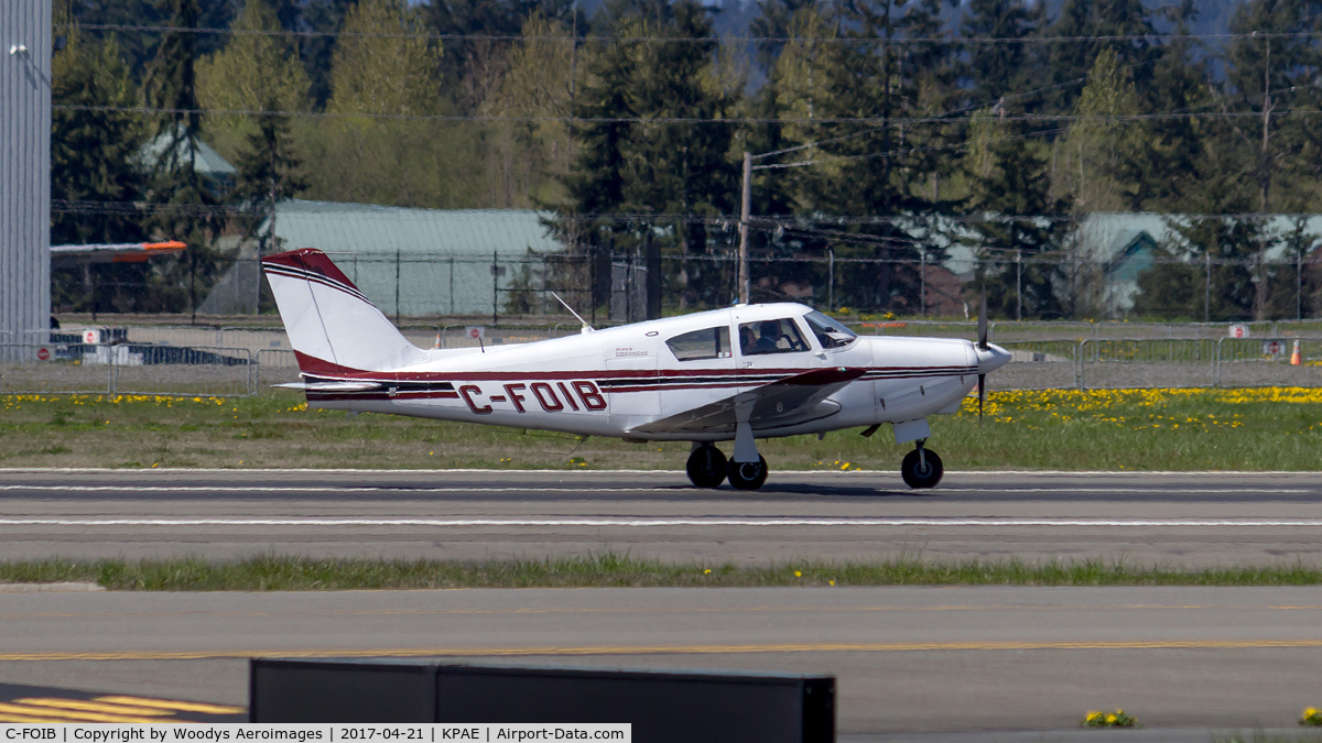 C-FOIB, 1958 Piper PA-24-180 Comanche C/N 24-594, Arriving at PAE