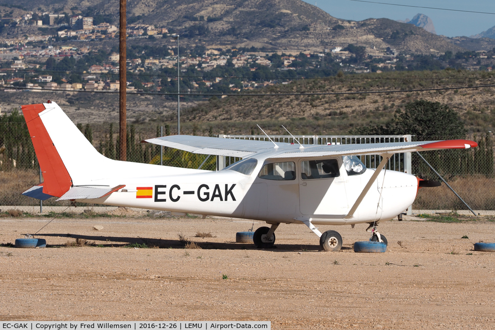 EC-GAK, Cessna 172N C/N 172-69089, 