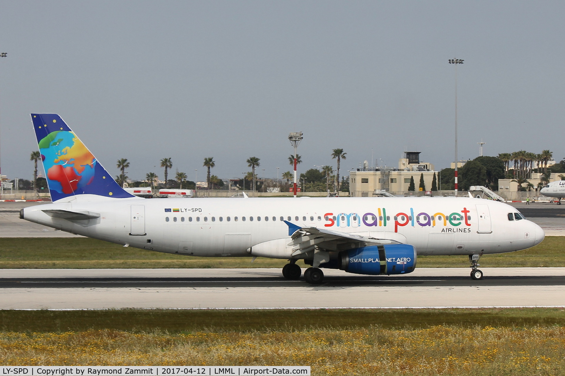 LY-SPD, 1999 Airbus A320-232 C/N 0990, A320 LY-SPD Small Planet Airlines