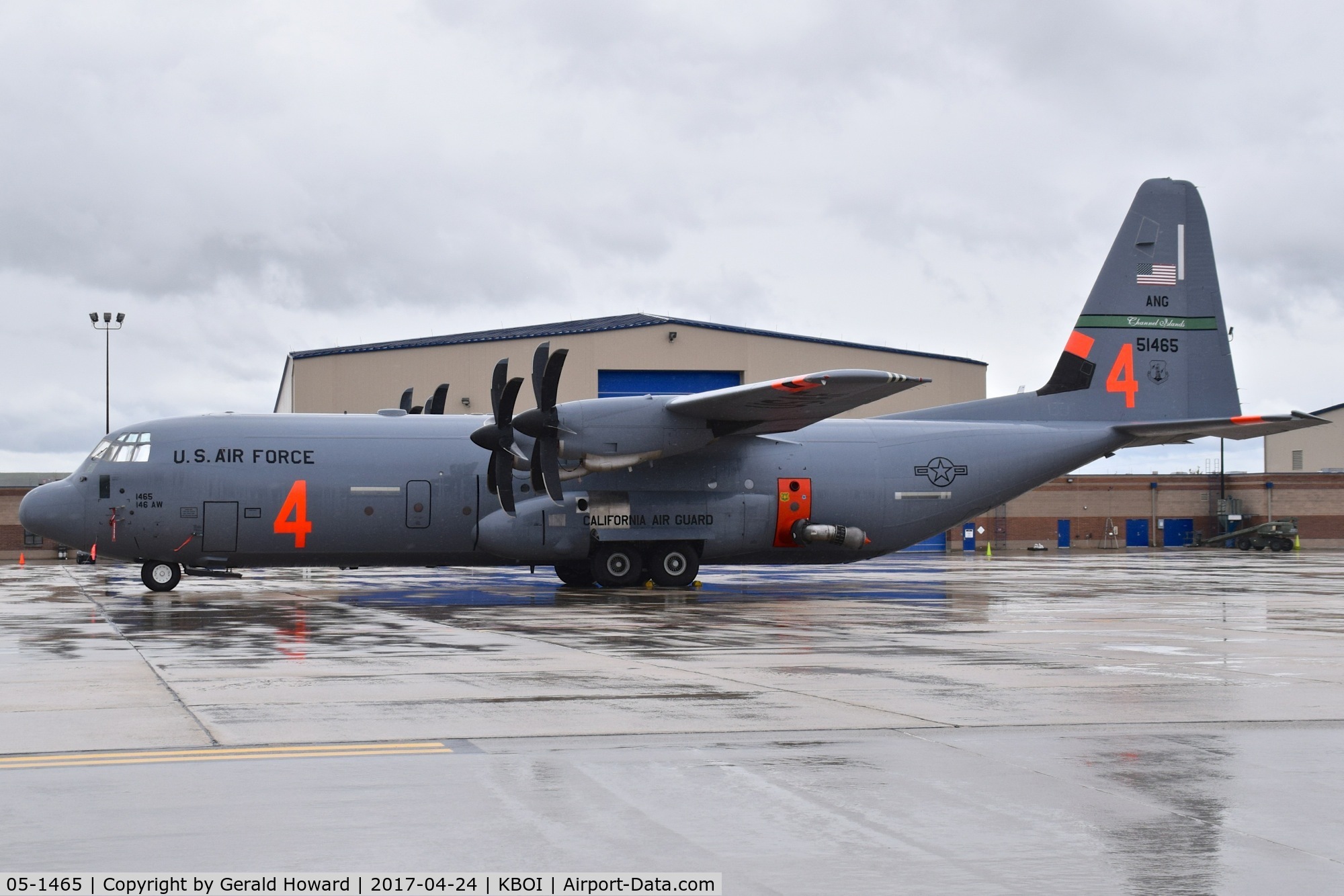 05-1465, 2006 Lockheed Martin C-130J-30 Super Hercules C/N 382-5574, At BOI to train with MAFFS.  146th Air Wing, CA ANG.