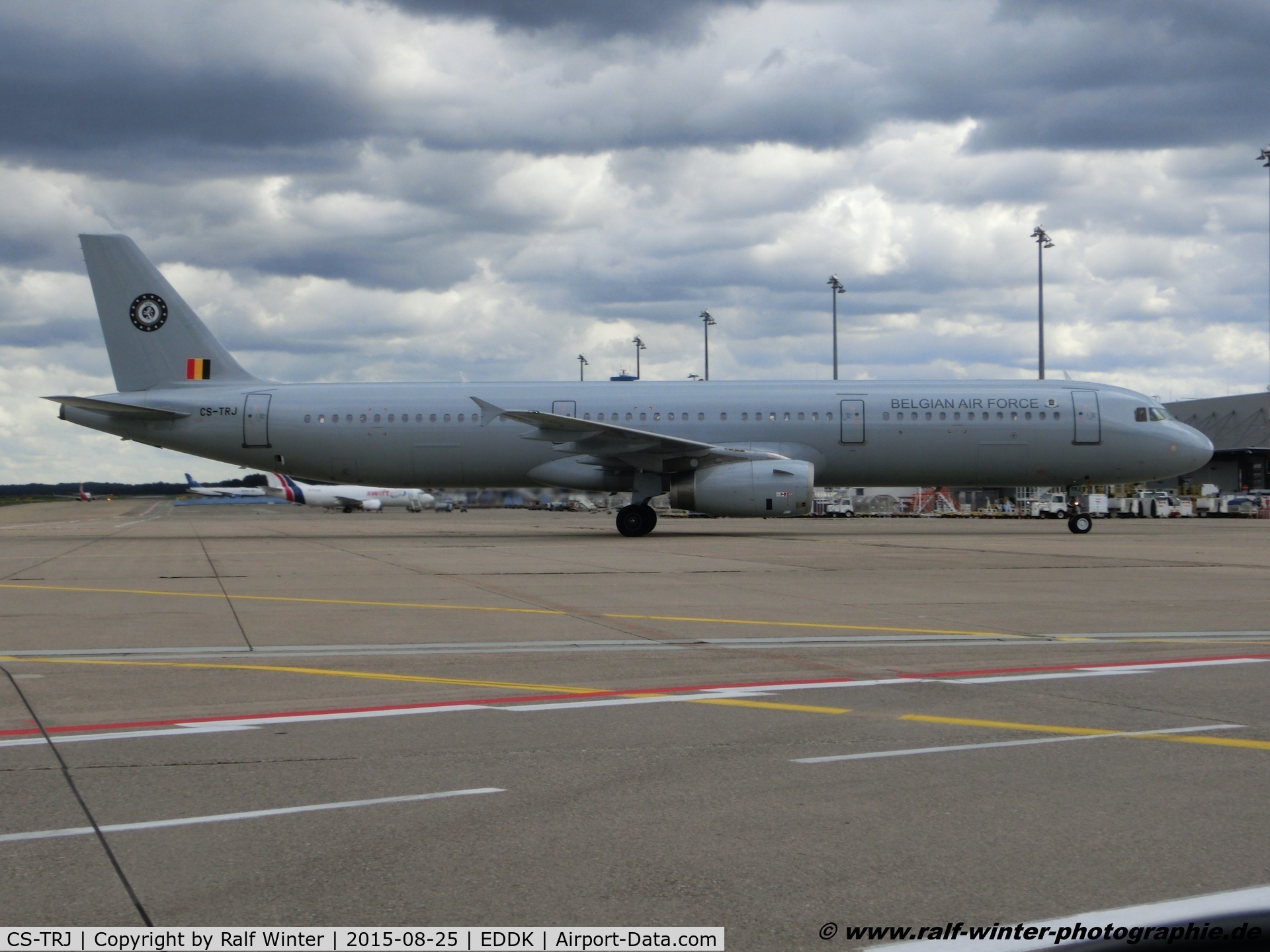 CS-TRJ, 1999 Airbus A321-231 C/N 1004, Airbus A321-231 - 5K HFY Hi Fly op. Belgian Air Force - 1004 - CS-TRJ - 25.08.2015 - CGN