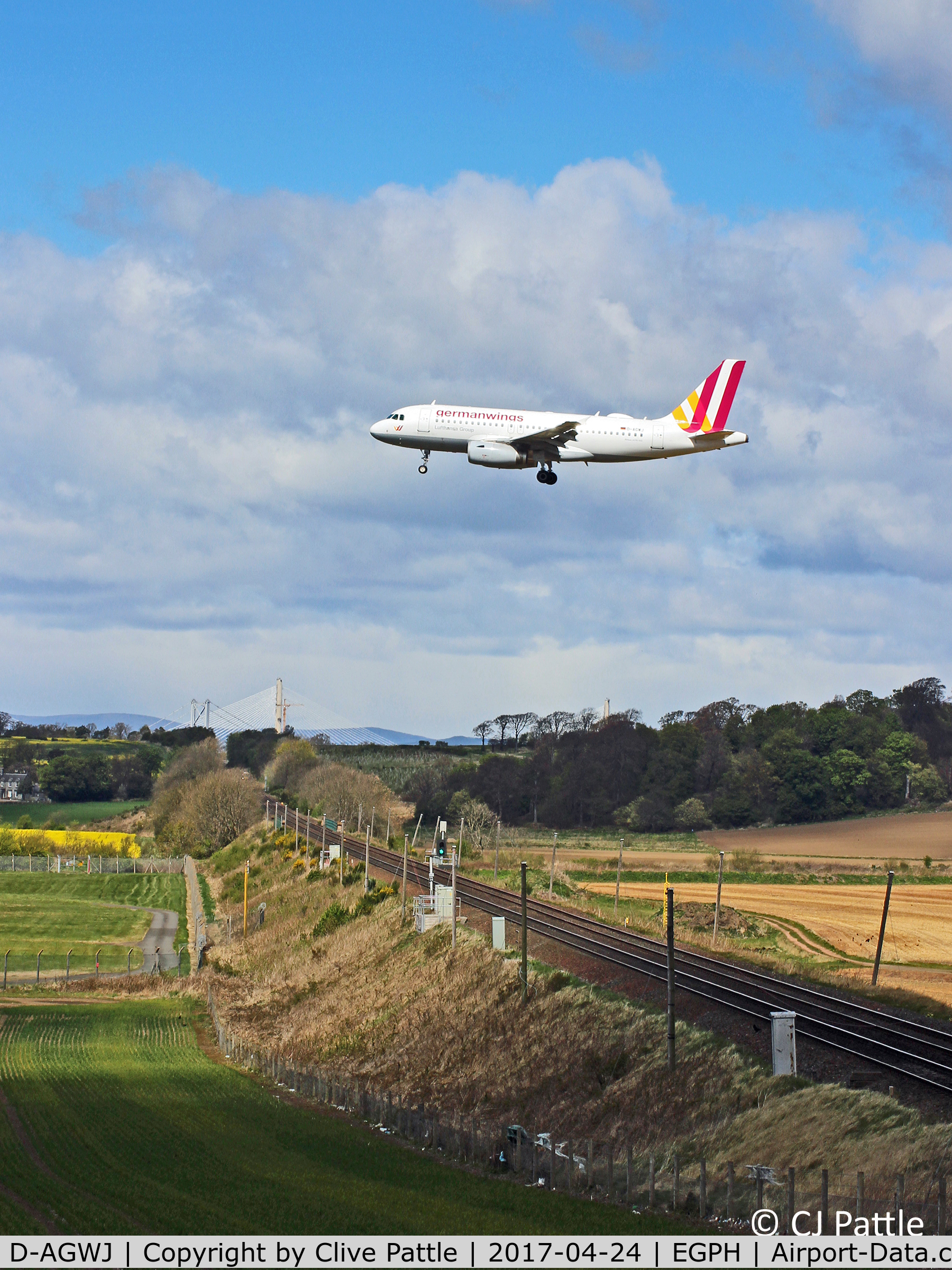 D-AGWJ, 2008 Airbus A319-132 C/N 3375, Pictorial approach to Edinburgh with new Forth Road Bridge in background