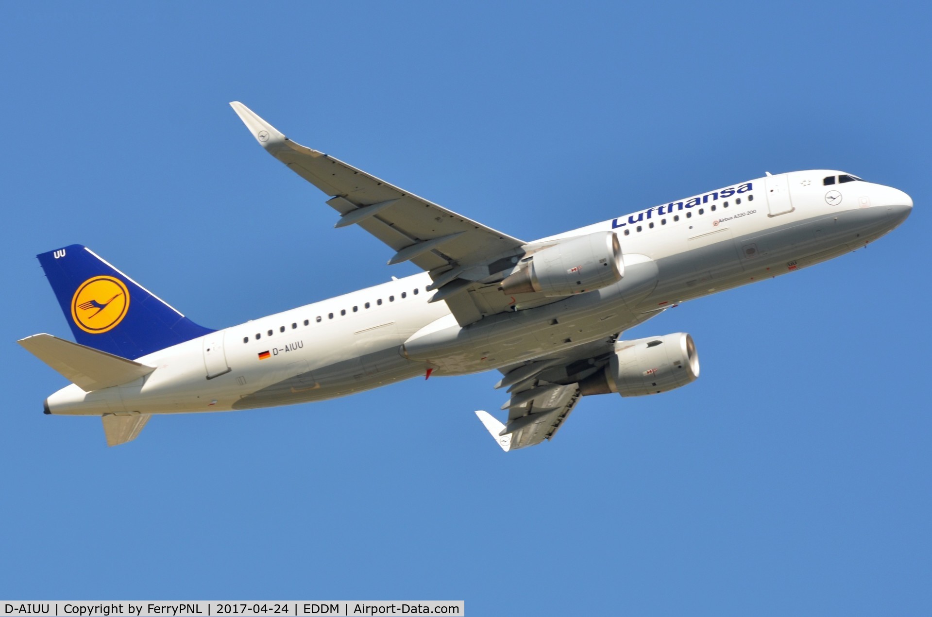 D-AIUU, 2016 Airbus A320-214 C/N 7158, Departure of Lufthansa A320