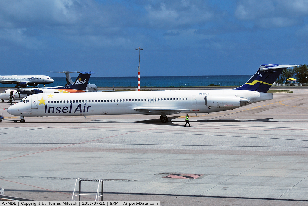 PJ-MDE, 1990 McDonnell Douglas MD-82 (DC-9-82) C/N 49971, 