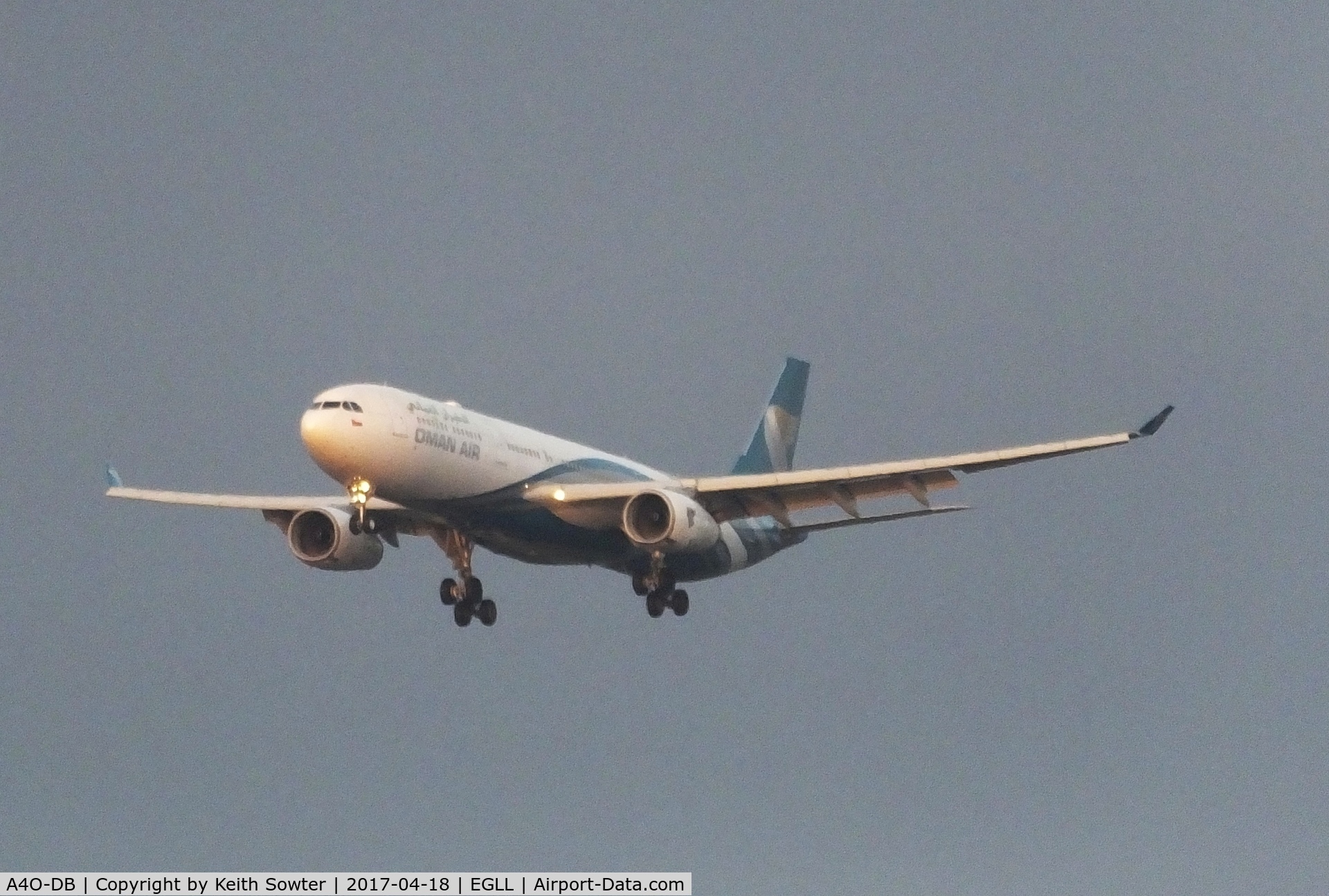A4O-DB, 2009 Airbus A330-343 C/N 1044, Short finals to land on runway 09L at Heathrow