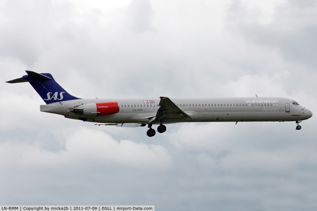 LN-RMM, 1991 McDonnell Douglas MD-81 (DC-9-81) C/N 53005, Landing