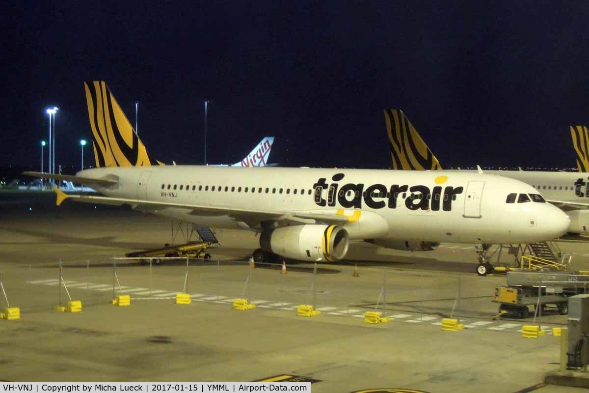 VH-VNJ, 2006 Airbus A320-232 C/N 2982, At Melbourne