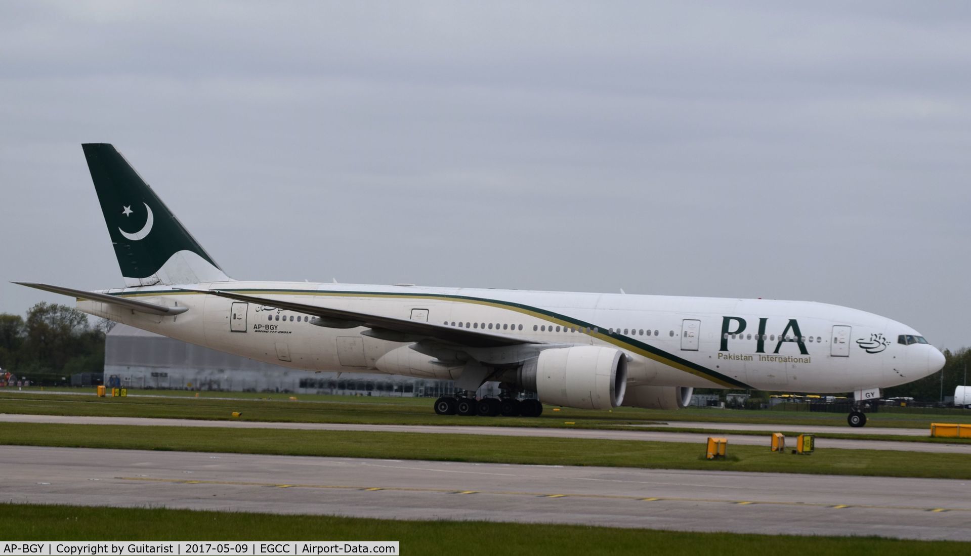 AP-BGY, 2005 Boeing 777-240/LR C/N 33781, At Manchester