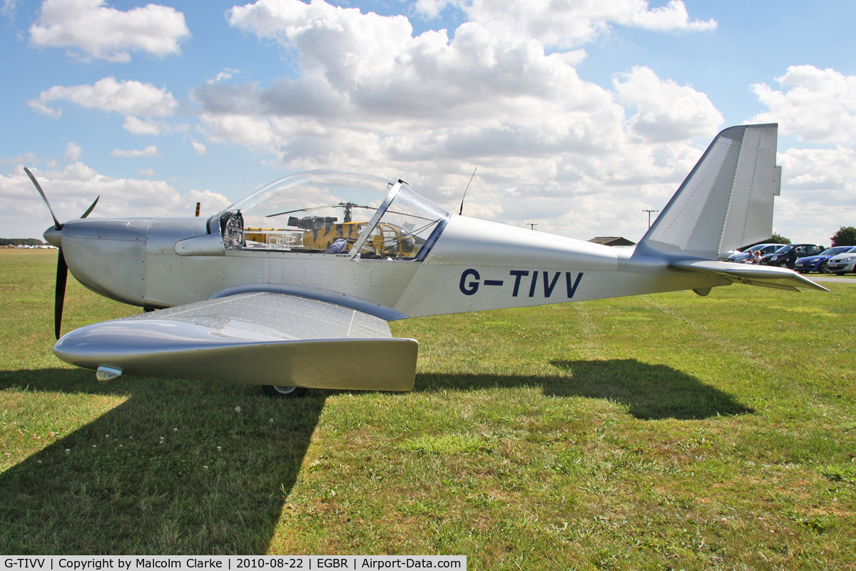 G-TIVV, 2005 Aerotechnik EV-97 Eurostar C/N PFA 315-14435, Aerotechnik EV-97 Eurostar at Breighton Airfield's Summer Madness and All Comers Fly-In. August 22nd 2010.