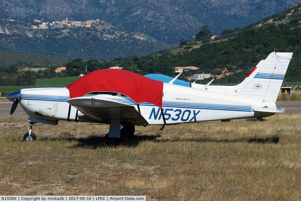 N1530X, 1975 Piper PA-28R-200 C/N 28R-7535312, Parked