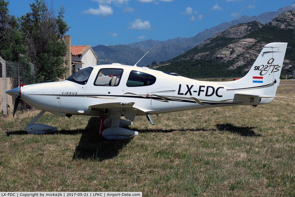 LX-FDC, 2006 Cirrus SR22 GTS C/N 1803, Parked