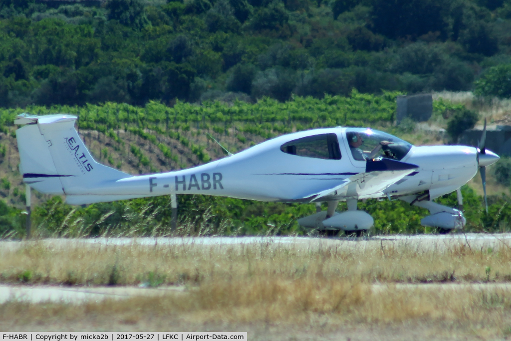 F-HABR, Diamond DA-40D Diamond Star C/N D4.136, Taxiing