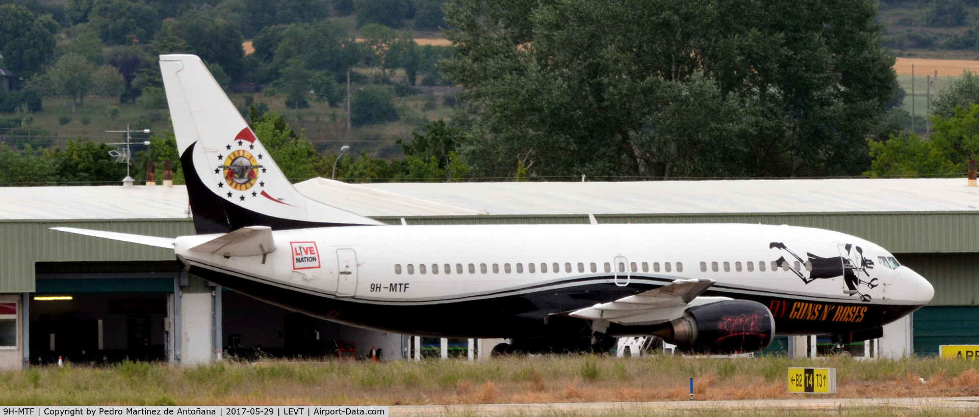 9H-MTF, 1987 Boeing 737-329 C/N 23774, Foronda - Vitoria-Gasteiz - España