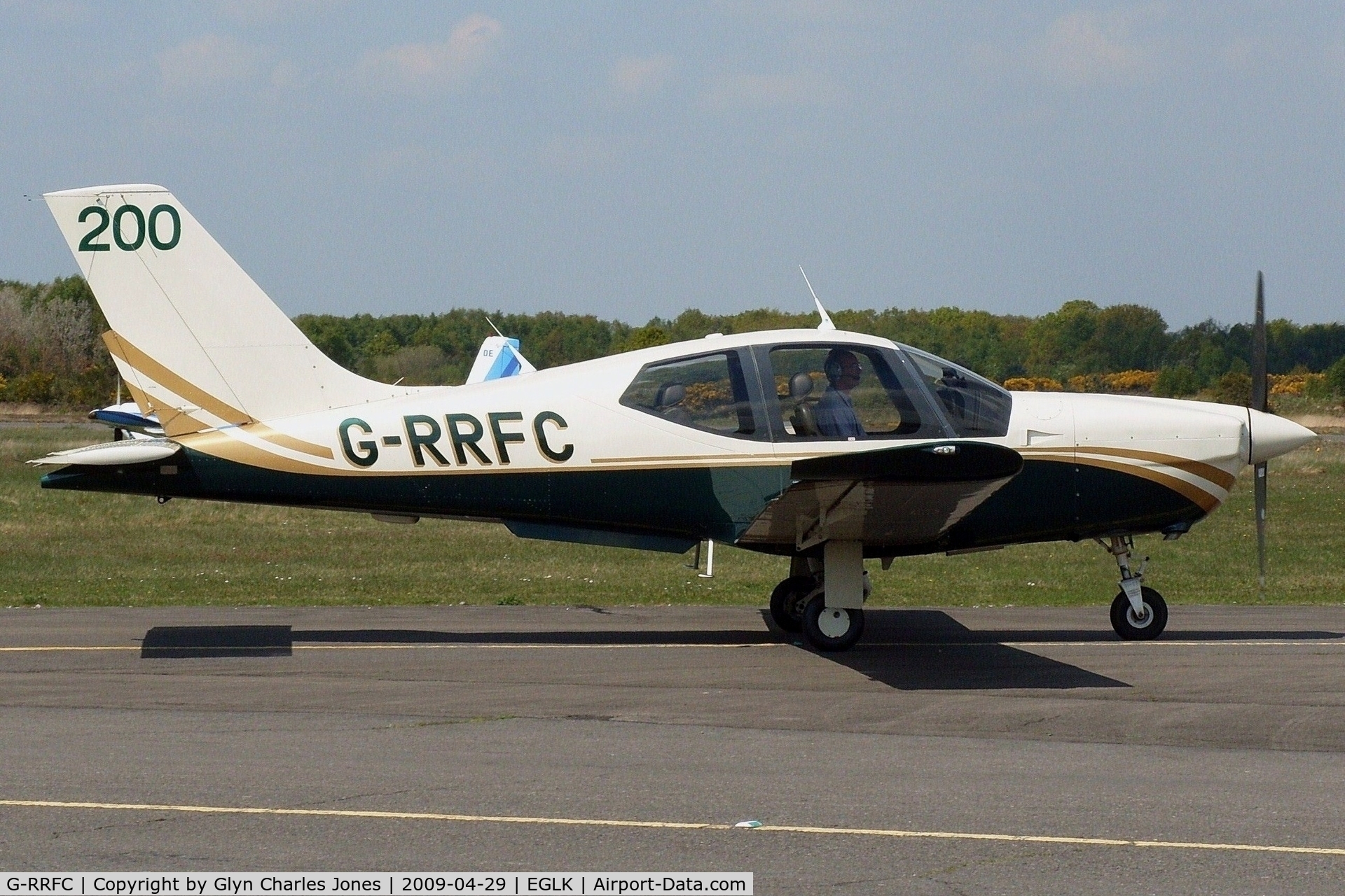 G-RRFC, 2001 Socata TB-20 GT C/N 2053, Previously F-OILV. Sporting '200'. Taxiing along towards runway 25.